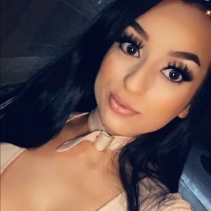 Meet your Posher, Brenda